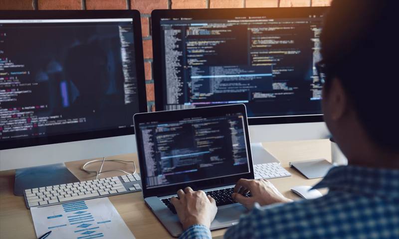 数据科学选型:R与Python如何赋能洪泽县网站建设?